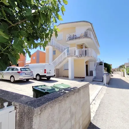 Nika Seaview Appartement *